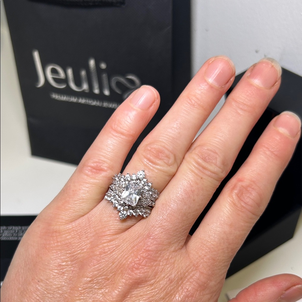 2pcs silver CZ ring sz 5